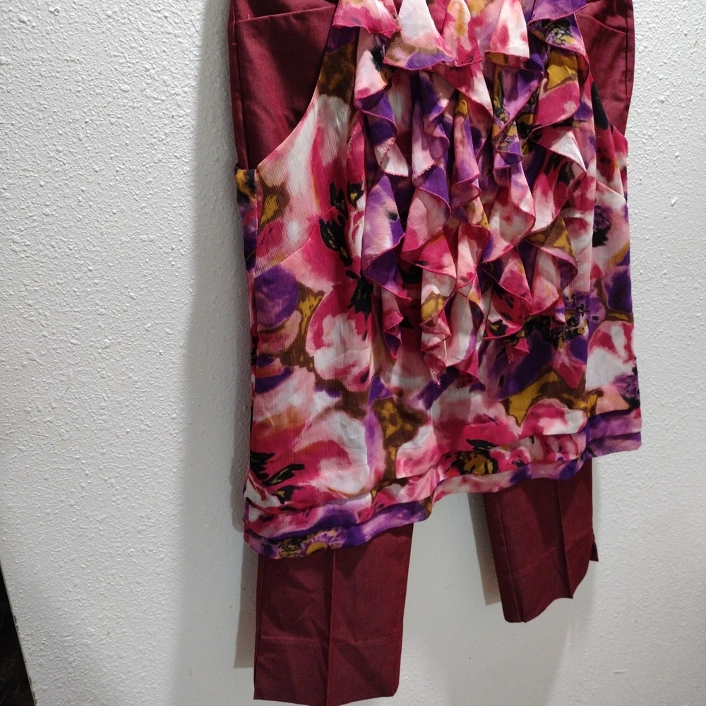 Floral Ruffle Top/ Capris Size 6 - Picture 2 of 8